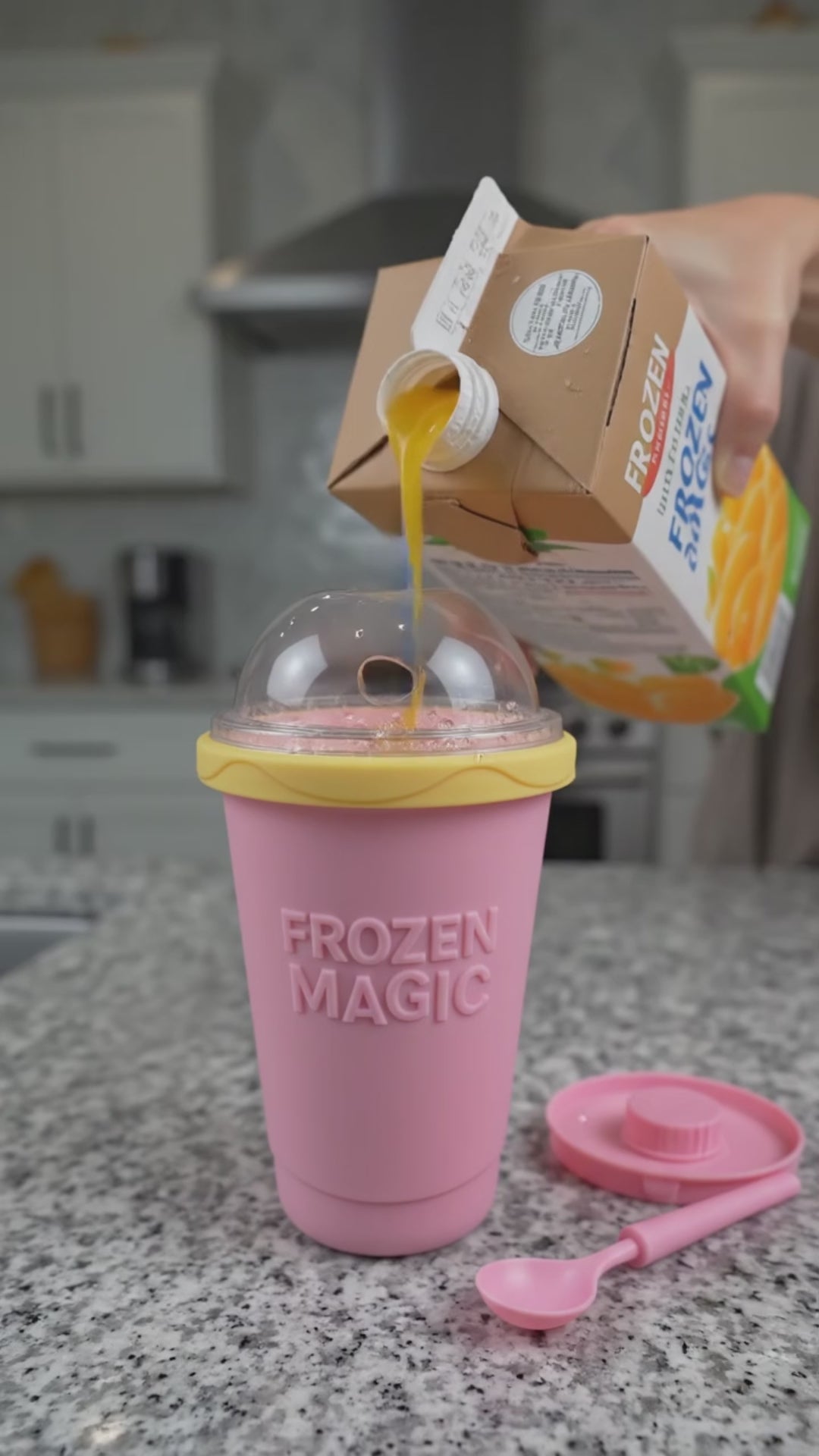Frozen Magic Slushie Maker Cup, Quick Freeze Squeeze Ice Cup, DIY Homemade Slushy Maker Tumbler, Portable Frozen Magic Ice Cream Cup